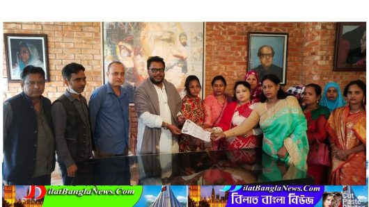 সুনামগঞ্জে ব্যারিস্টার ইমনকে সদর যুব মহিলা লীগের নতুন কমিটির নেতৃবৃন্দের ফুলেল শুভেচ্ছা