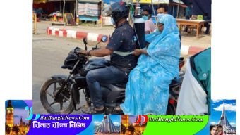 পিঠে সিলিন্ডার, মোটরসাইকেলে করোনাক্রান্ত মাকে নিয়ে হাসপাতালে