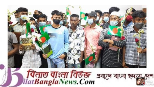 সুনামগঞ্জে শিশুদের জাতীয় পতাকা ফুল ডায়েরি দিয়ে বাড়ি পাঠালেন আদালত