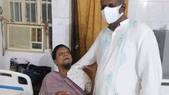 সুরমা ইউনিয়নের চেয়ারম্যান বীরপ্রতীক হালিমের শয্যা-পাশে মুহিবুর রহমান মানিক এমপি