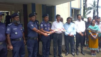 মধ্যনগর উপজেলা পরিদর্শনে জেলা প্রশাসক