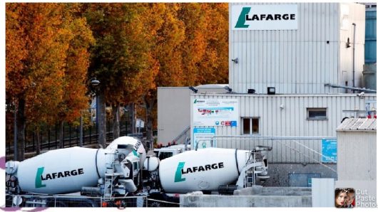 লাফার্জ সিমেন্ট জঙ্গি সংগঠন ইসলামিক স্টেট আইএসকে ৫০ লাখ ডলার দিয়েছিল