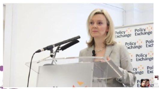 পদত্যাগ করলেন যুক্তরাজ্যের প্রধানমন্ত্রী লিজ ট্রাস