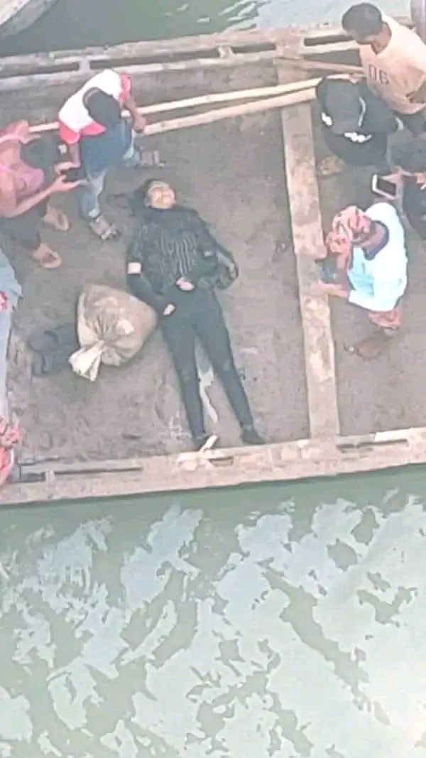 সুনামগঞ্জে নদীতে ঝাঁপ দিয়ে স্কুলছাত্রীর মৃত্যু