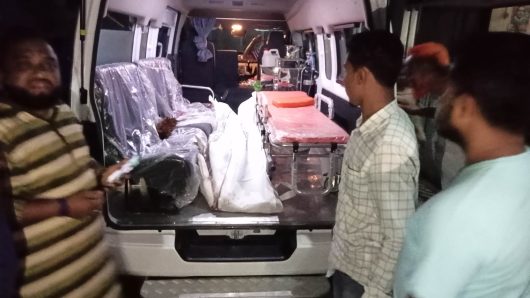 রাঙামাটি-চট্টগ্রাম সড়কের মানিকছড়িতে পিকনিকের বাস উল্টে নিহত-২,আহত-৩