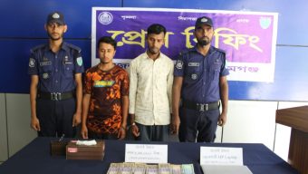 ডাচ বাংলা ব্যাংকিং এজেন্ট অফিস থেকে চুরি যাওয়া নগদ অর্থ ও ল্যাপটপ উদ্ধারসহ মাটি খূড়ে উদ্ধার,আটক দুই জন। 