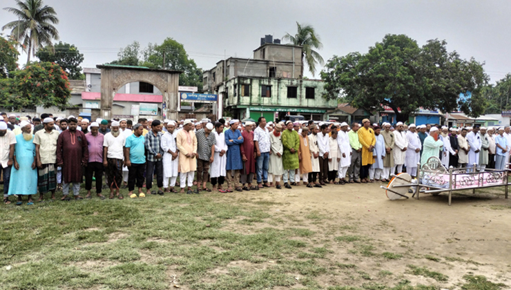 ছাতকে সাংবাদিক খালেদের মাতার দাফন সম্পন্ন: শোক প্রকাশ