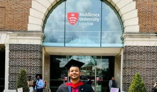 ছাতকের জুবায়ের যুক্তরাজ্যের মিডিলিসেক্স ইউনিভার্সিটি থেকে গ্রাজুয়েশন সম্পন্ন করেছেন