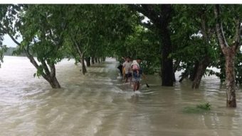 সুনামগঞ্জে বৃষ্টিপাত কমলেও পাহাড়ী ঢল অব্যাহত,মানুষের দুর্ভোগ চরমে