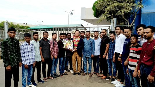 সিলেট বিমানবন্দরে সংবর্ধিত হলেন জাতীয় পার্টির মনোনয়ন প্রত্যাশী রুহুল আমীন