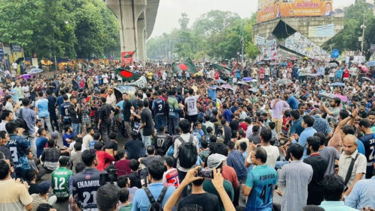 বৈষম্য-বিরোধী ছাত্র আন্দোলন’র শাহবাগ অবরোধ