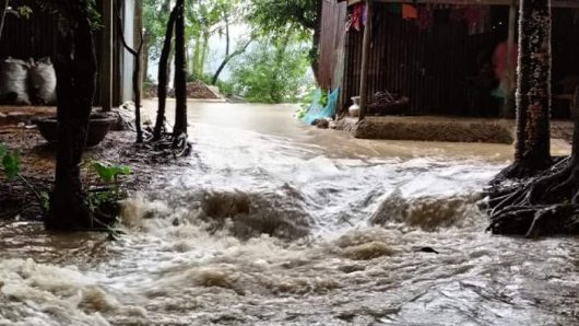 ভারী বর্ষণ ও ভারত থেকে নেমে আসা পাহাড়ি ঢলের পানিতে সুনামগঞ্জের নিম্নাঞ্চল আবার ও প্লাবিত