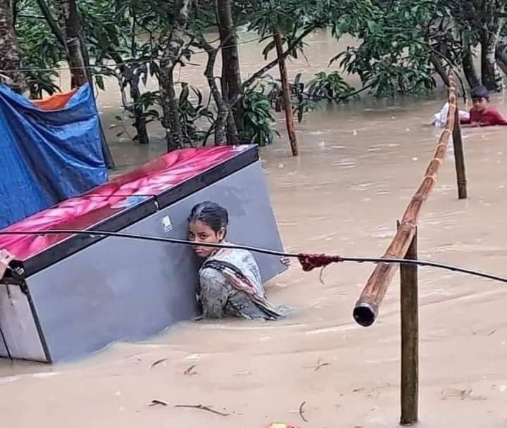 বন্যাদুর্গত এলাকায় মোবাইল নেটওয়ার্ক ফ্রি করার নির্দেশ