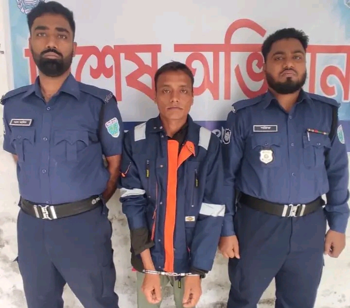 ছাতকে মাদ্রাসা ছাত্রীকে ধর্ষণের চেষ্টা,বখাটে যুবক গ্রেফতার অভিযুক্তের বাড়ি-ঘর ভাংচুর