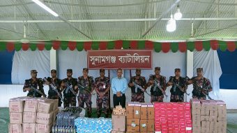 সুনামগঞ্জ বিজিবির অভিযানে বিপুল পরিমাণ পণ্য আটক।