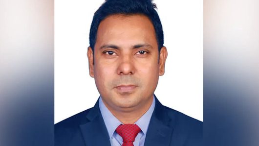 অপকর্ম ঢাকতে প্রশাসনের পৃষ্ঠপোষকতায় সেই ইউএনও রাসেলের পক্ষে মানববন্ধন