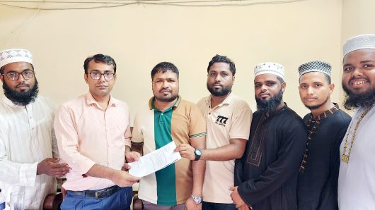 নোয়ারাই-নরসিংপুর ভাঙা ব্রীজ দ্রুত মেরামতের জন্য ইউএনও বরাবর দরখাস্ত