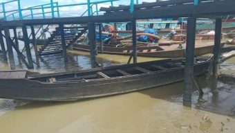 ছাতকের সুরমা নদীতে নৌ- পুলিশের অভিযানে চাঁদা আদায়ের নৌকা জব্দ