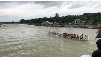 শাল্লায় গ্রাম বাংলার ঐতিহ্য নৌকা বাইচ অনুষ্ঠিত।