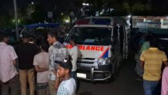 ৪০ মিনিট অ্যাম্বুলেন্স আটকে রাখলো সিন্ডিকেট, ভেতরে নবজাতকের মৃত্যু