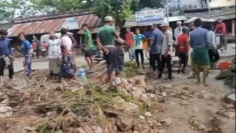 কালিগঞ্জে ঘর ভাংচুর করে জমি দখল