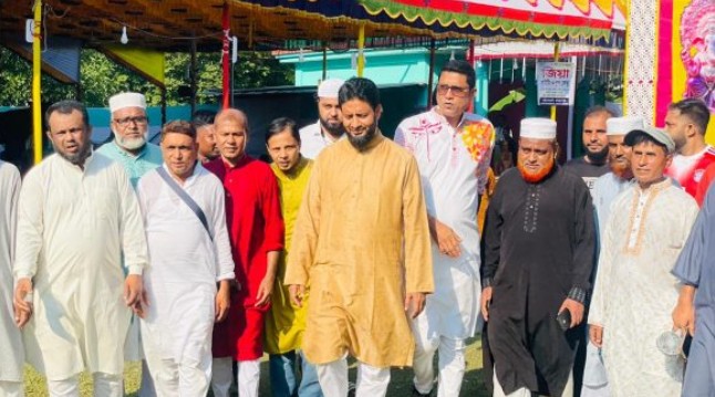 জগন্নাথপুরে পূজা মন্ডপ পরিদর্শন করলেন জামায়াত মনোনীত প্রার্থী ইয়াসিন খান