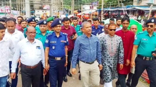 আওয়ামী লীগের কার্যক্রমের ওপর নিষেধাজ্ঞা প্রত্যাহারের সম্ভাবনা নেই: আইন উপদেষ্টা