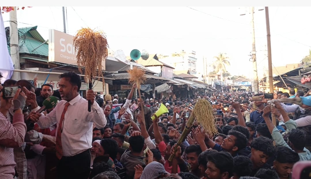 জিয়া পরিবারের জন্য দোয়া চেয়ে কান্নায় ভেঙে পড়লেন আনিসুল হক  ‎