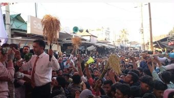 ‎জিয়া পরিবারের জন্য দোয়া চেয়ে কান্নায় ভেঙে পড়লেন আনিসুল হক