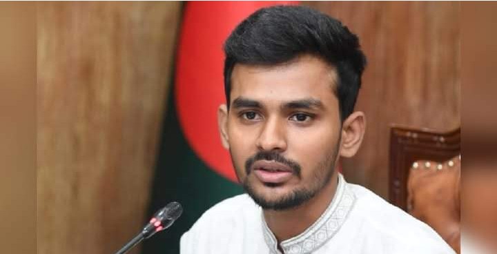 পদত্যাগ করবেন উপদেষ্টা আসিফ, ঢাকা থেকেই নির্বাচনের ঘোষণা