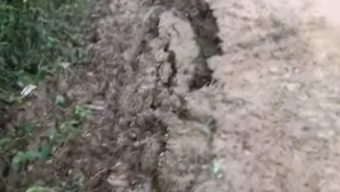 সুনামগঞ্জের ছাতক উপজেলায় অনিয়মে ভরপুর ফসল রক্ষা বাঁধ, হাওরপাড়ে হতাশার ছায়া