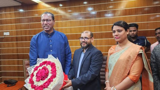 সুনামগঞ্জ জেলা পরিষদের প্রশাসক হিসেবে দায়িত্বভার গ্রহণ করেছেন মিজানুর রহমান চৌধুরী।