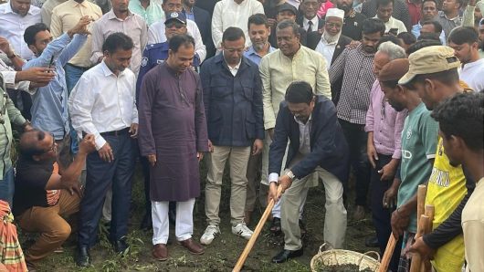 জিয়া খাল খনন সুচনা করেছিলেন তার পুত্র আবার শুরু করলেন- প্রধানমন্ত্রীর উপদেষ্টা হুমায়ুন কবির।