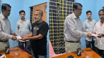 ছাতক বাজারে অগ্নিকাণ্ডে ভস্মীভূত দুটি দোকানের মালিকদের আর্থিক সহায়তা প্রদান।