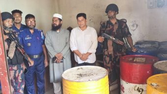 জ্বালানি তেল মজুদ প্রতিরোধ ও সরবরাহ নিশ্চিতে বিজিবির তৎপরতা এবং টাস্কফোর্স অভিযান পরিচালনা করে অবৈধভাবে মজুদকৃত ডিজেল উদ্ধার