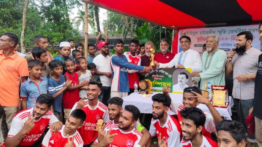 মমিনুল মউজদীন স্মৃতি ফুটবল লীগের ফাইনাল খেলা অনুষ্ঠিত।