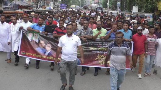 কেন্দ্রীয় যুবদলকে স্বাগত জানিয়ে সাতক্ষীরায় জেলা যুবদলের র‍্যালি