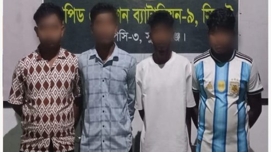 সুনামগঞ্জে চার অনলাইন জুয়ারী আটক।