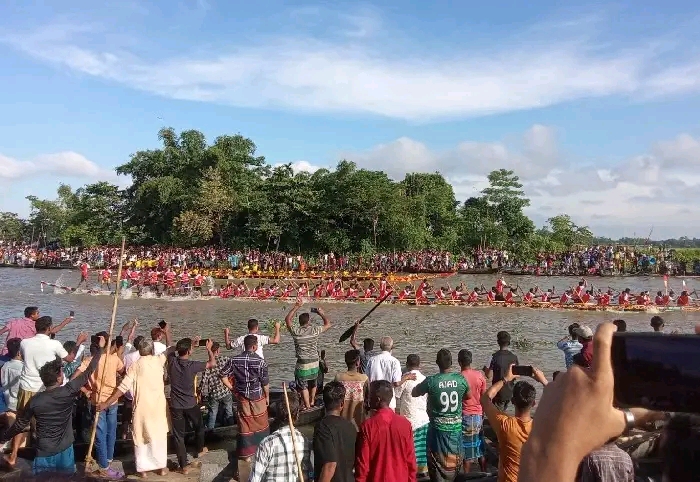 তৌহিদী জনতা’র বাধা উপক্ষো করে বিয়ানীবাজারে জমজমাট নৌকাবাইচ