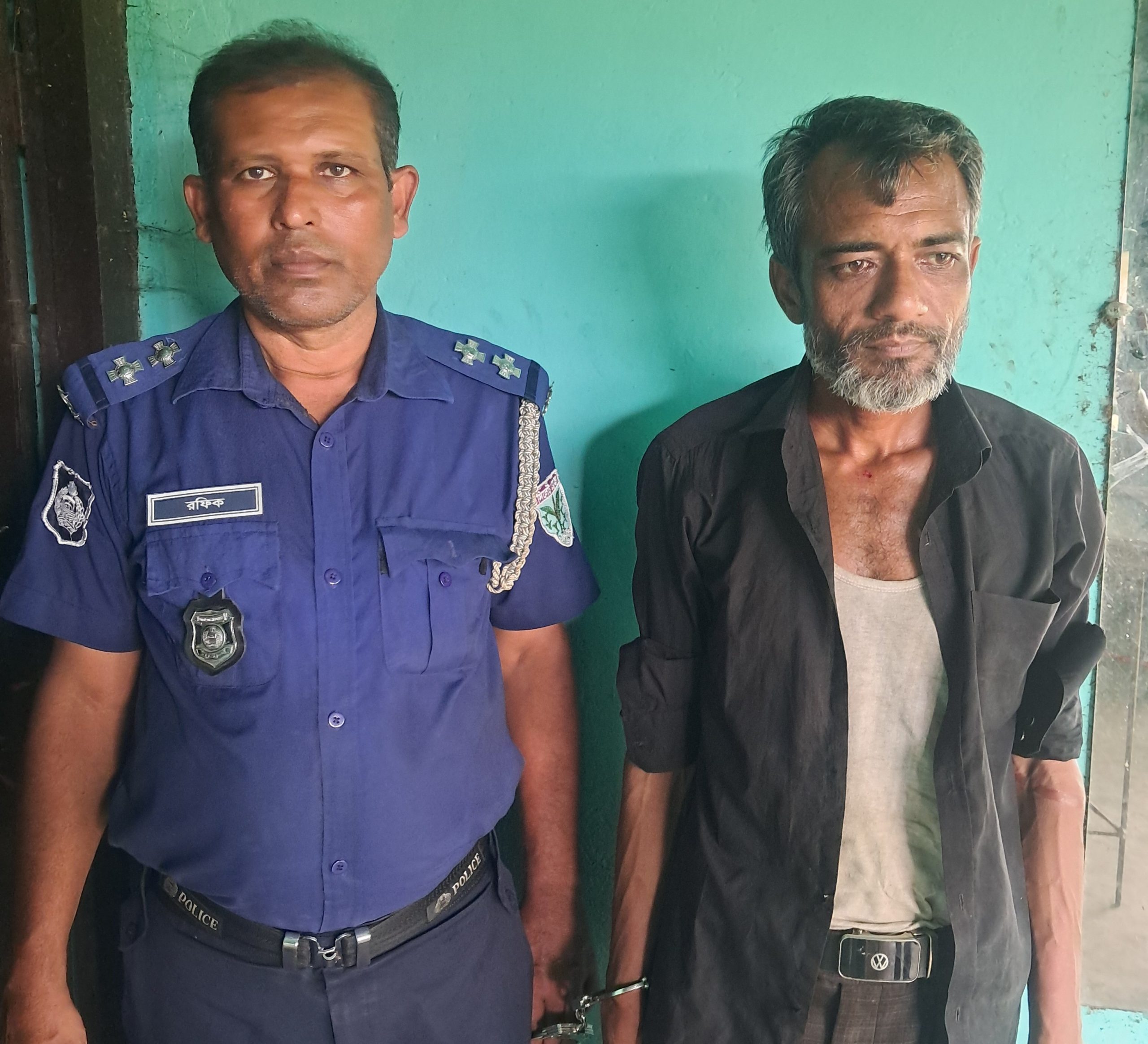 সুনামগঞ্জ সীমান্ত থেকে ১০০ পিছ ইয়াবা সহ এক কারবারি পুলিশের জালে আটক