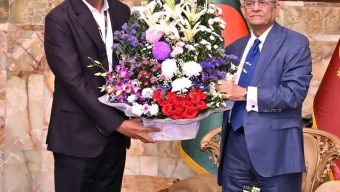 বঙ্গভবনে রাষ্ট্রপতির সঙ্গে সুনামগঞ্জ জেলা পরিষদ প্রশাসকের সাক্ষাৎ