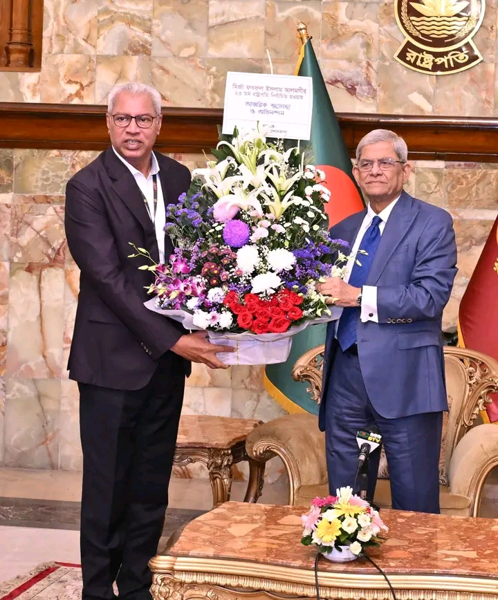 বঙ্গভবনে রাষ্ট্রপতির সঙ্গে সুনামগঞ্জ জেলা পরিষদ প্রশাসকের সাক্ষাৎ