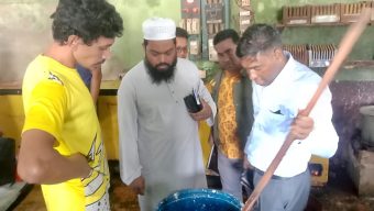 সুনামগঞ্জে মোবাইল কোর্টের অভিযান আইসক্রিম ফ্যাক্টরী, রেস্টুরেন্ট কে জরিমানা এবং তিন ব্যক্তিকে কারাদণ্ড।