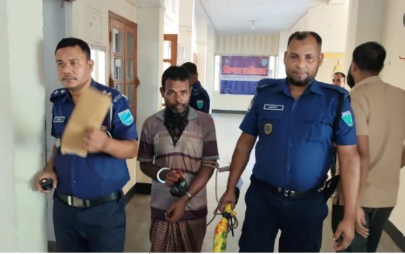 সুনামগঞ্জে বৃদ্ধ মাকে কুপিয়ে হত্যা, ছেলে আটক