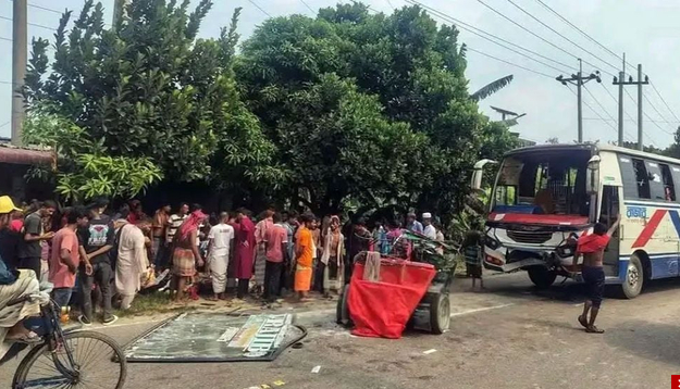 ময়মনসিংহে বাসচাপায় অটোরিকশার ৭ আরোহী নিহত