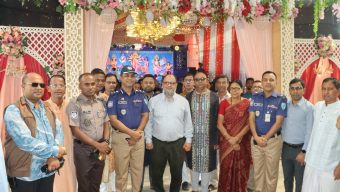 সুনামগঞ্জে ডিসি এসপির বিভিন্ন পূজা মণ্ডপ পরিদর্শন। 